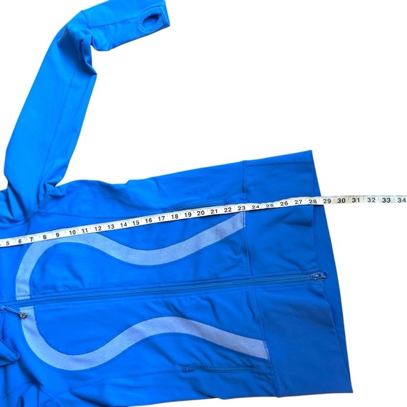 Lululemon In Stride Jacket- Athletic Full Zip Jacket- Size 6 - Picture 15 of 15